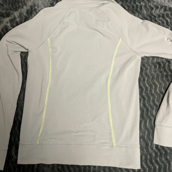 Half zip - Picture 3 of 3